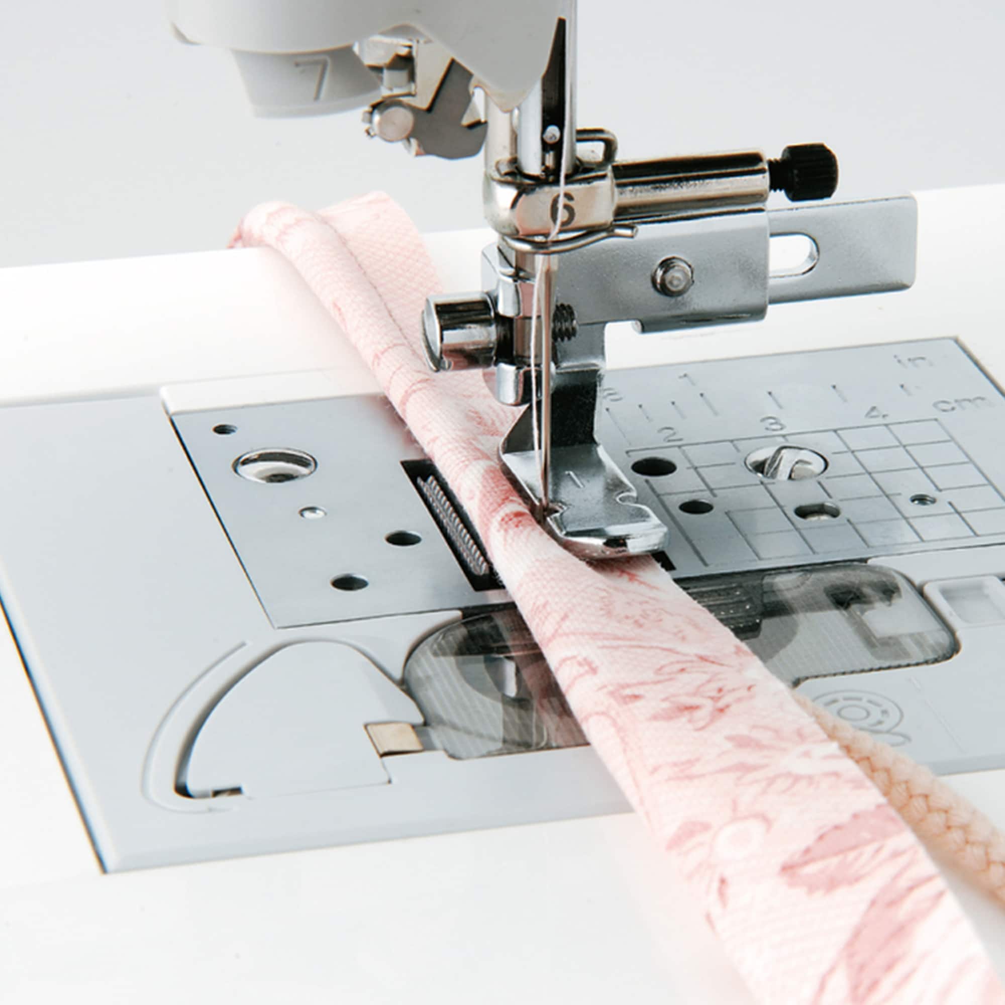 Brother SE700 Computerized Sewing & Embroidery Machine